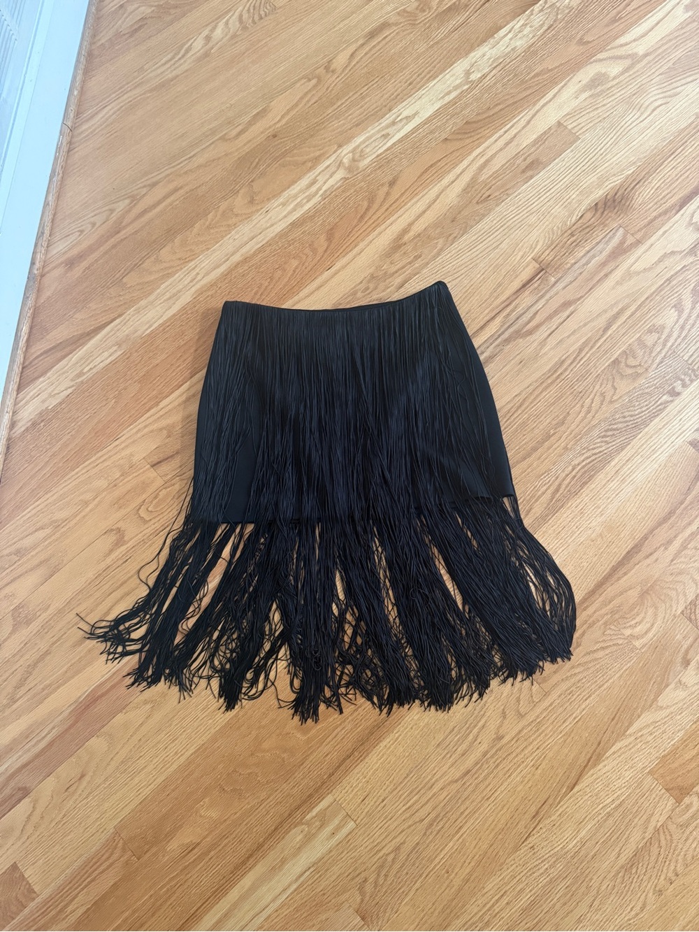 Trina Turk Perlite Skirt size 6 fringe mini skirt sexy